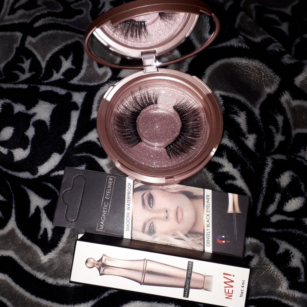 Magnetic Eyeliner and Magnetic Eyelash